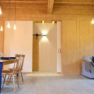 lalpage-de-la-bergerie-apartment-in-a-cosy-farmhouse.hotels-rhonealpes.com/